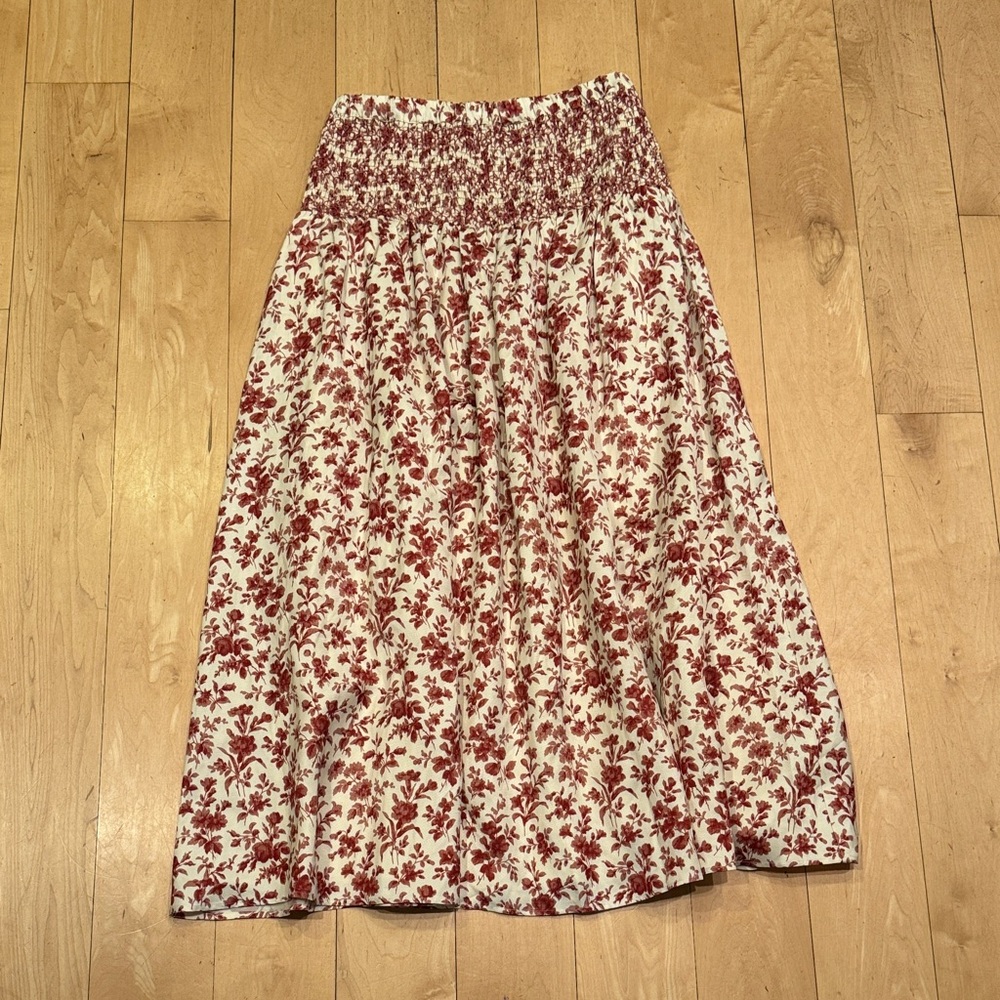 Tuckernuck Floral Red and White Women's Skirt